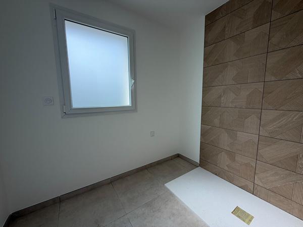 Maison de 150.35 m2 Les Ponts De Ce à aménager avec jardin clos , Les ponts de ce