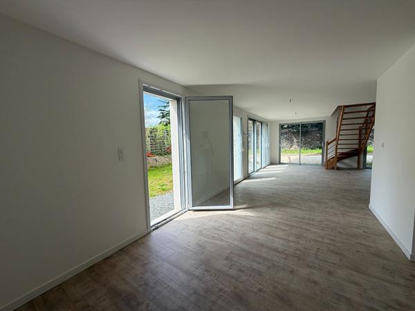 Maison de 150.35 m2 Les Ponts De Ce à aménager avec jardin clos , Les ponts de ce