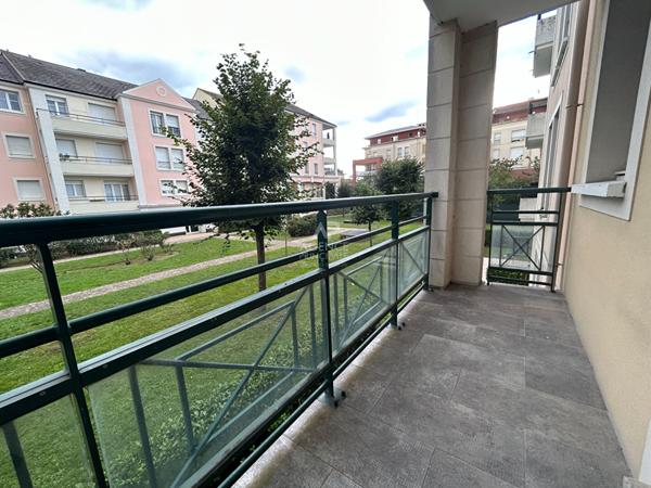 Appartement Carrières-sous-poissy 2 pièce(s) 49 m2 169 000 € **  - Référence  9039
