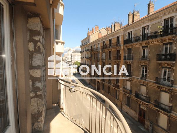 Location Studio meublé 18.91 m² - 4 BIS RUE CASIMIR BRENIER Grenoble 38000