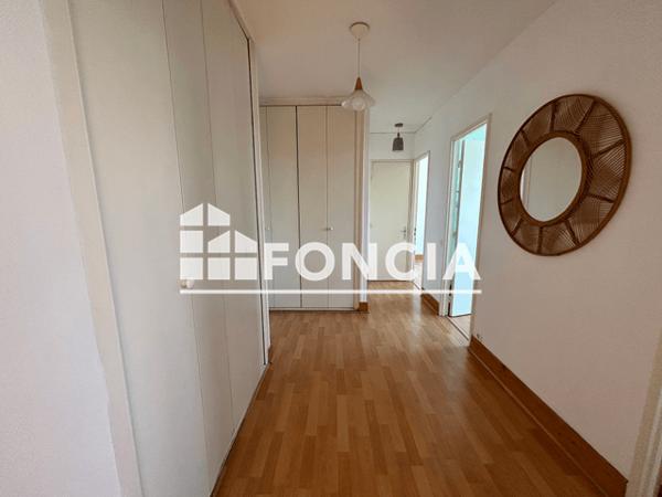 Location Appartement meublé 4 pièces 73.23 m² - 57 RUE BONTE POLLET Lille 59000