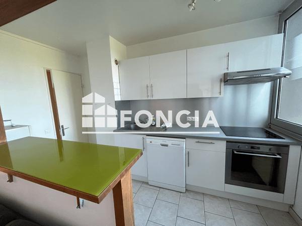 Location Appartement meublé 4 pièces 73.23 m² - 57 RUE BONTE POLLET Lille 59000