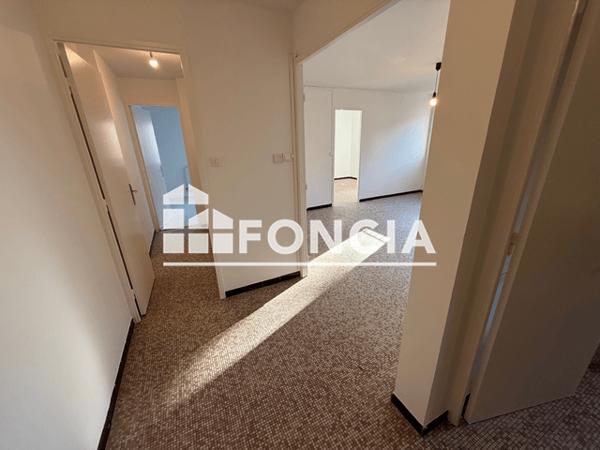 Location Appartement 3 pièces 65.12 m² - BOULEVARD DES BRESSONS Salon De Provence 13300