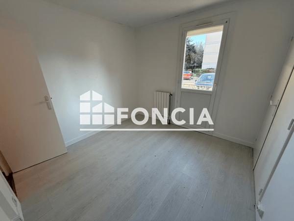 Location Appartement 3 pièces 65.12 m² - BOULEVARD DES BRESSONS Salon De Provence 13300