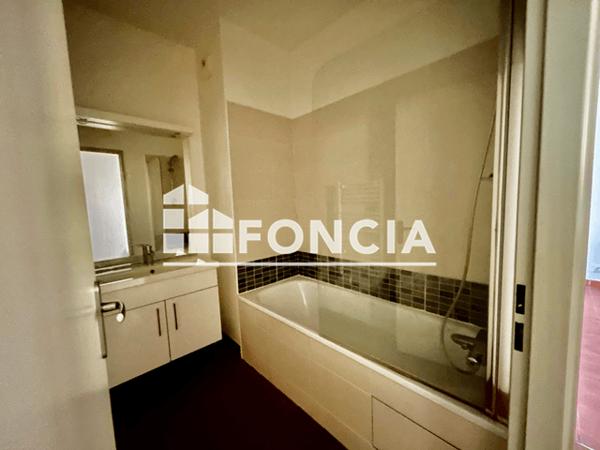 Location Appartement 3 pièces 82.04 m² - RUE REVE VIEILLE Grasse 06130