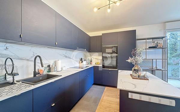 Appartement à vendre    4 pièces • 79,77 m2 Nogent-sur-Marne