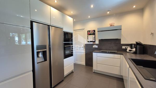 Maison 5 Minutes de Brie Comte Robert7 pièce(s) 160 m2
