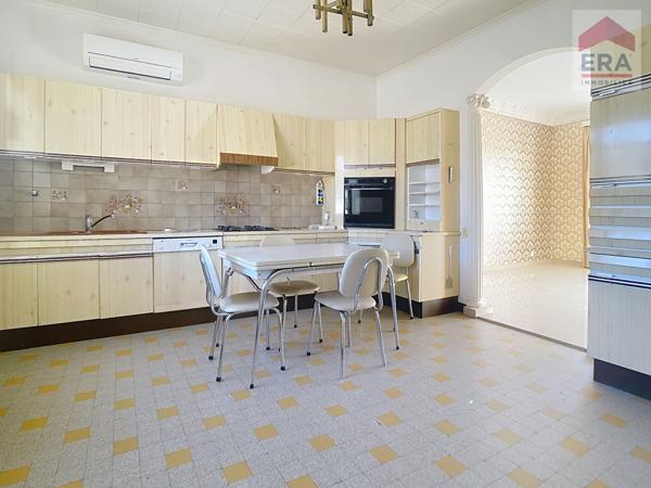 A vendre maison T5 Marseille 13014 St Marthe terrain de 1800m² garage