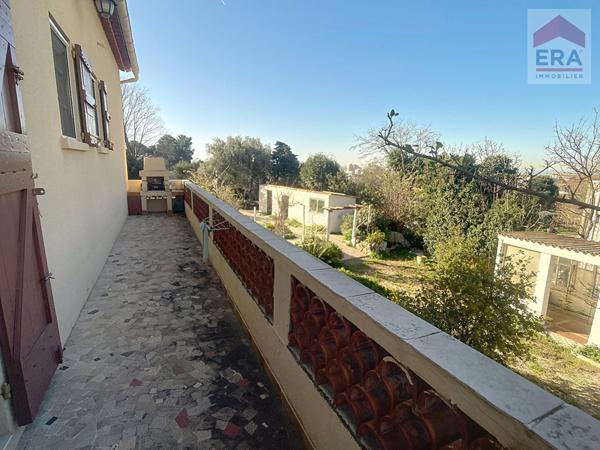 A vendre maison T5 Marseille 13014 St Marthe terrain de 1800m² garage