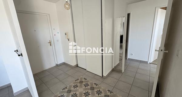 Location Appartement 3 pièces 67.75 m² - Vaulx-en-velin 69120