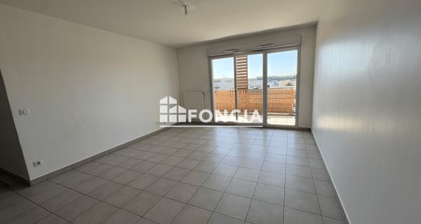 Location Appartement 3 pièces 67.75 m² - Vaulx-en-velin 69120