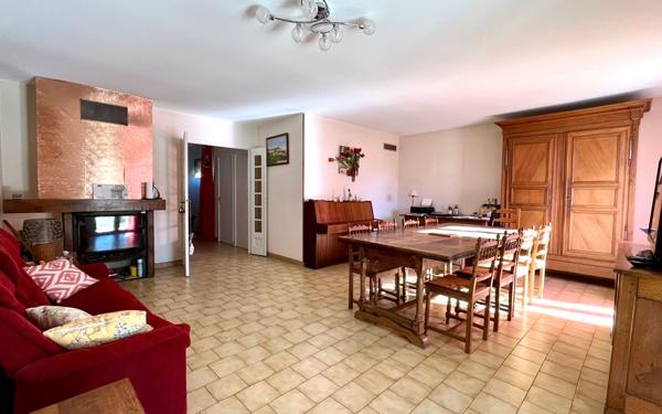 Maison à vendre    5 pièces •  Saint-Gély-du-Fesc