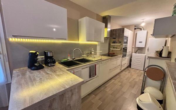 Appartement à vendre    3 pièces •  Tarbes