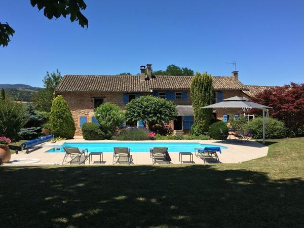 Maison Charnay Les Macon 5 pièce(s) 195m2