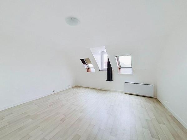 Appartement F3 duplex au dernier étage à 5min à pieds de la gare