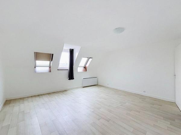Appartement F3 duplex au dernier étage à 5min à pieds de la gare