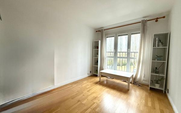 Appartement à vendre    4 pièces • 80 m2 Villecresnes