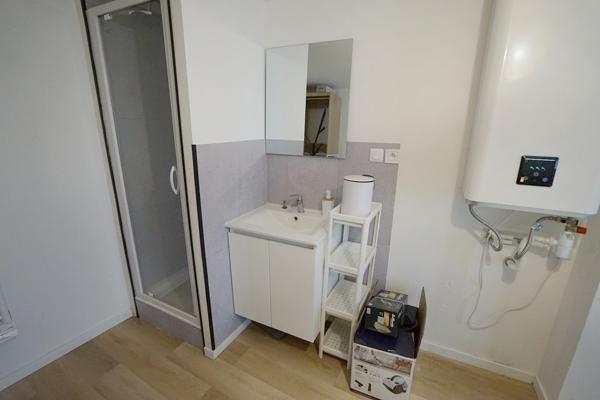 LILLE - APPARTEMENT - T2 MEUBLE
