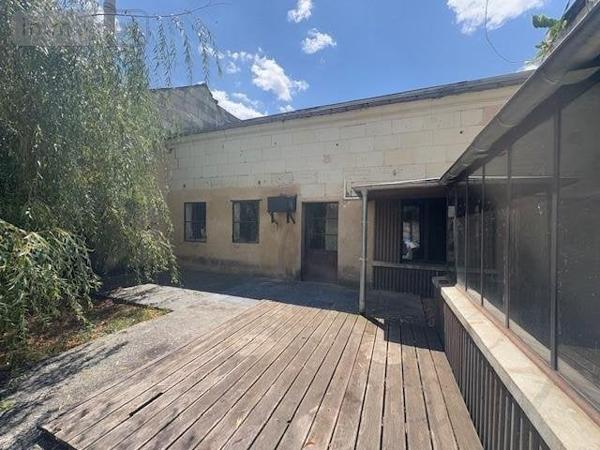 Immeuble à vendre à Bagneux dans le Maine-et-Loire (49400), ref : 49105-891