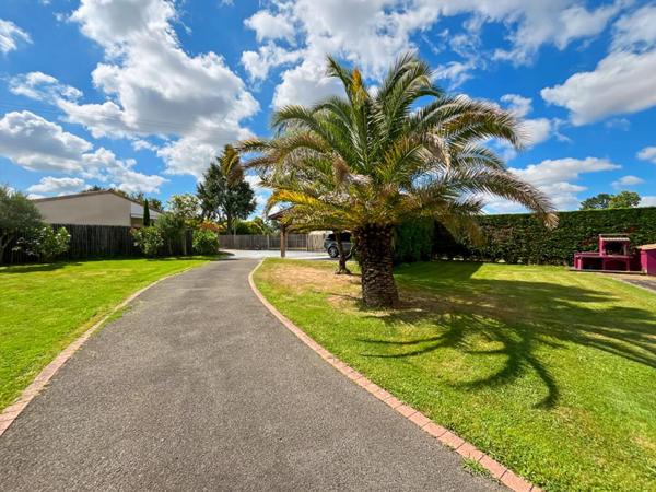 Charmante maison de plain-pied à Carignan?de?Bordeaux - 120?m² sur un écrin de verdure