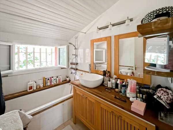 Charmante maison de plain-pied à Carignan?de?Bordeaux - 120?m² sur un écrin de verdure