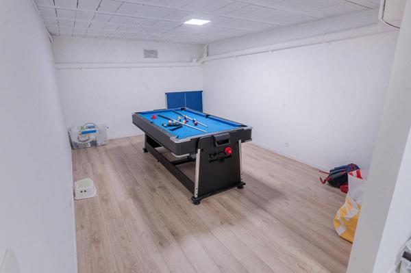 Maison d'Architecte 300m2 avec jardin arboré proche transports à pied