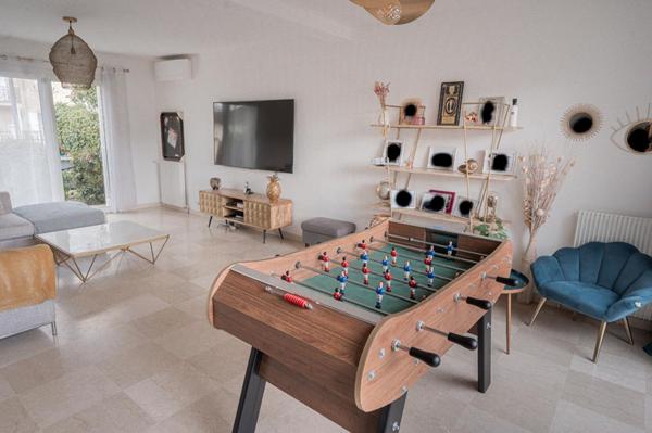 Maison d'Architecte 300m2 avec jardin arboré proche transports à pied