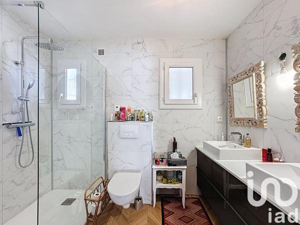 Maison à vendre 5 pièces 193 m² Sainte-Maxime