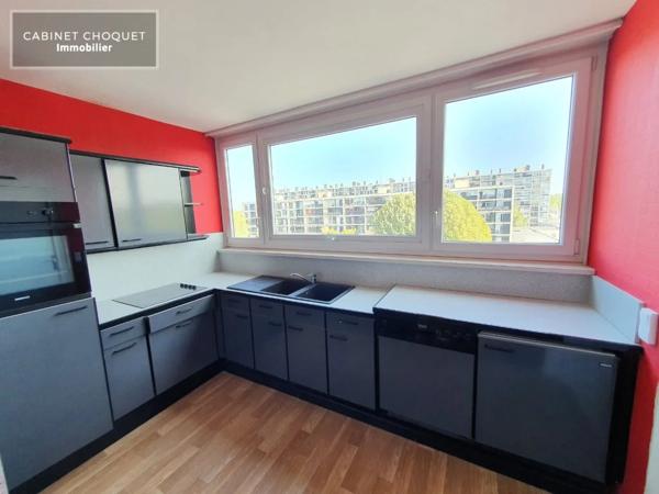 F4 BIS AVEC GRAND BALCON, GARAGE ET CAVE A LOUER - CROIX PARC BARBIEUX - 98 m 2 - 1 068 € charges comprises par mois