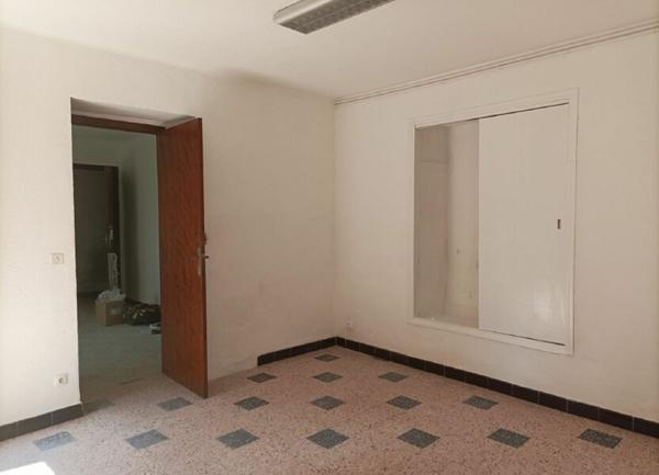 Appartement à louer    3 pièces • 51 m2 Les Vans