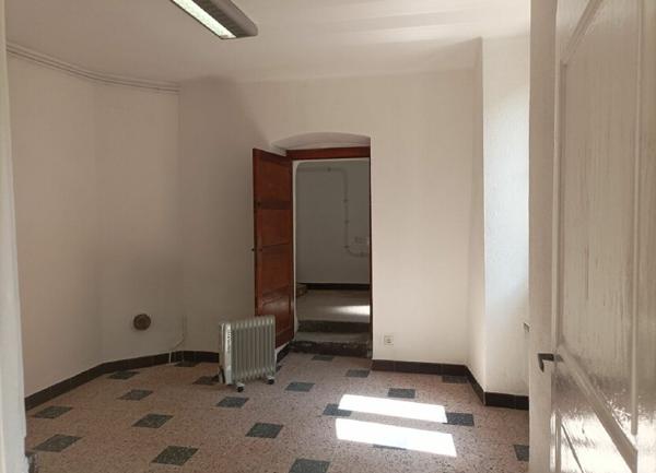 Appartement à louer    3 pièces • 51 m2 Les Vans