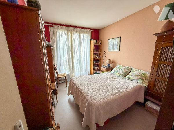 VENTE DE LA NUE PROPRIETE - DERNIER ETAGE AVEC TERRASSE DE 22 m² EXPOSE SUD OUEST - VUE 180°