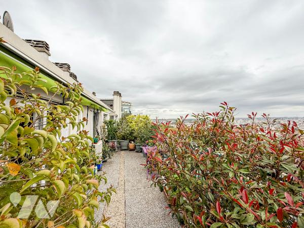 VENTE DE LA NUE PROPRIETE - DERNIER ETAGE AVEC TERRASSE DE 22 m² EXPOSE SUD OUEST - VUE 180°