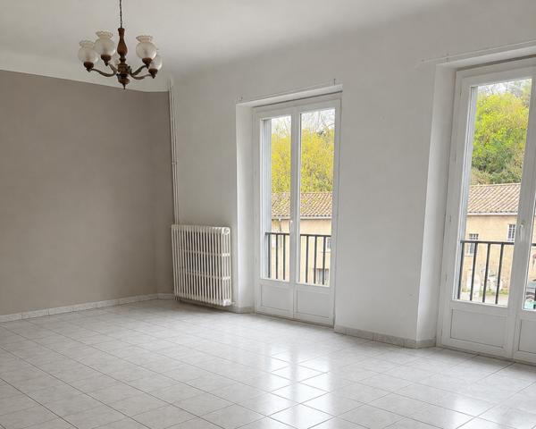 Appartement à louer 630 € CC LIMOUX 4 p 93 m² DPE D