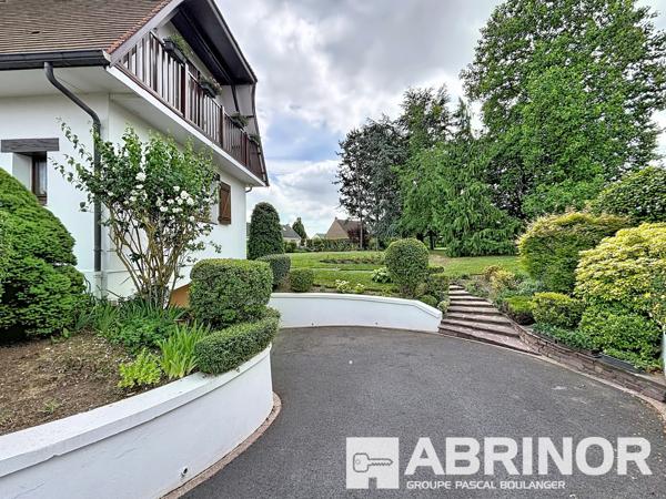 Maison de famille individuelle bâtie sur 2730 m² VENDIN LE VIEIL