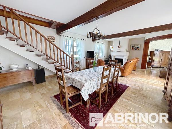 Maison de famille individuelle bâtie sur 2730 m² VENDIN LE VIEIL