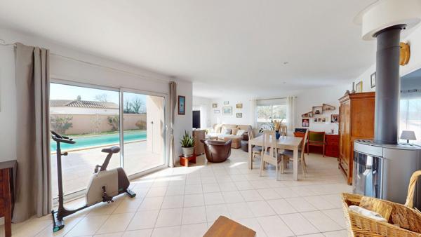Maison à vendre à Vaux sur Mer - 4 chambres avec piscine