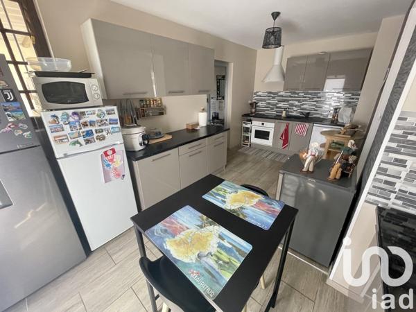 Maison 8 pièces de 150 m² à Bollène (84500)