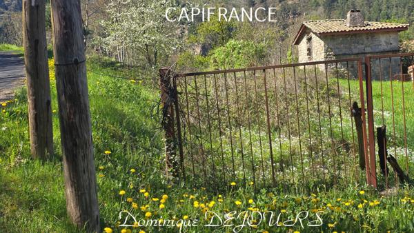 ARDECHE - VALLÉE DE L'EYRIEUX - LE CHEYLARD - GRANGES EN PIERRES de 120M² - TERRAIN 2HA dont 1200m² en zone UCA