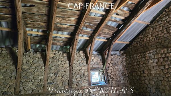 ARDECHE - VALLÉE DE L'EYRIEUX - LE CHEYLARD - GRANGES EN PIERRES de 120M² - TERRAIN 2HA dont 1200m² en zone UCA