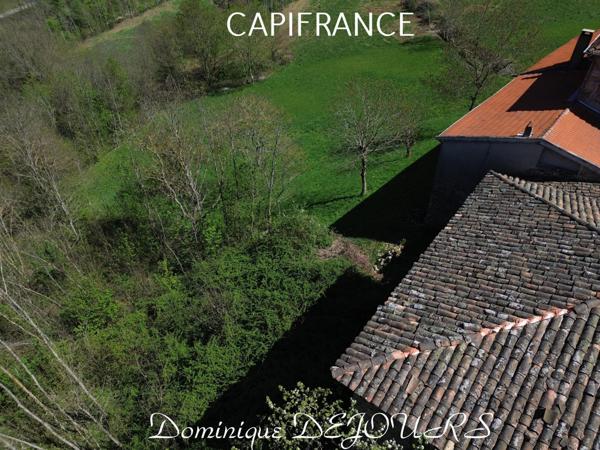 ARDECHE - VALLÉE DE L'EYRIEUX - LE CHEYLARD - GRANGES EN PIERRES de 120M² - TERRAIN 2HA dont 1200m² en zone UCA