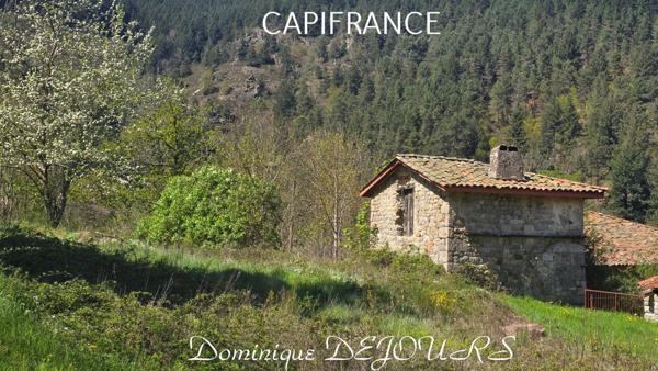 ARDECHE - VALLÉE DE L'EYRIEUX - LE CHEYLARD - GRANGES EN PIERRES de 120M² - TERRAIN 2HA dont 1200m² en zone UCA