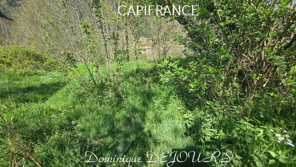 ARDECHE - VALLÉE DE L'EYRIEUX - LE CHEYLARD - GRANGES EN PIERRES de 120M² - TERRAIN 2HA dont 1200m² en zone UCA