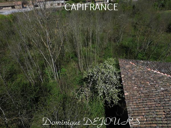 ARDECHE - VALLÉE DE L'EYRIEUX - LE CHEYLARD - GRANGES EN PIERRES de 120M² - TERRAIN 2HA dont 1200m² en zone UCA