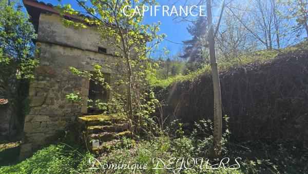 ARDECHE - VALLÉE DE L'EYRIEUX - LE CHEYLARD - GRANGES EN PIERRES de 120M² - TERRAIN 2HA dont 1200m² en zone UCA