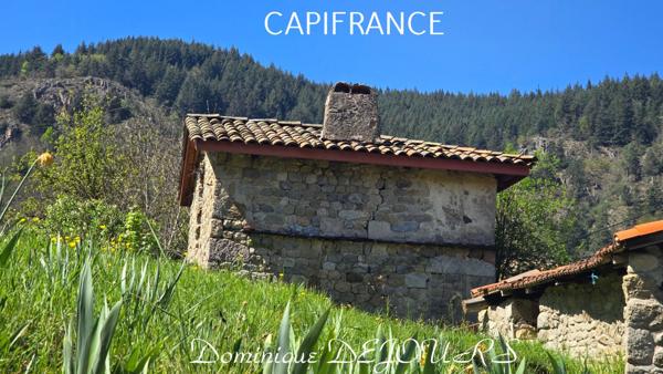 ARDECHE - VALLÉE DE L'EYRIEUX - LE CHEYLARD - GRANGES EN PIERRES de 120M² - TERRAIN 2HA dont 1200m² en zone UCA