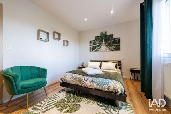 Maison à vendre 4 pièces 250 m² Mirefleurs