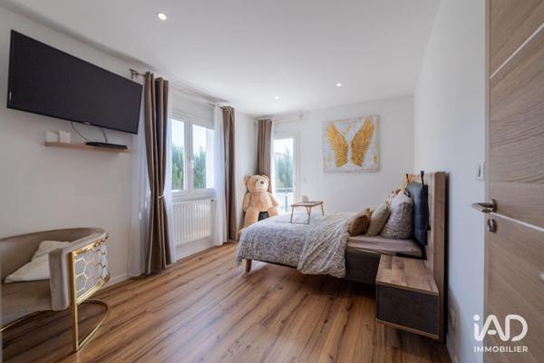 Maison à vendre 4 pièces 250 m² Mirefleurs