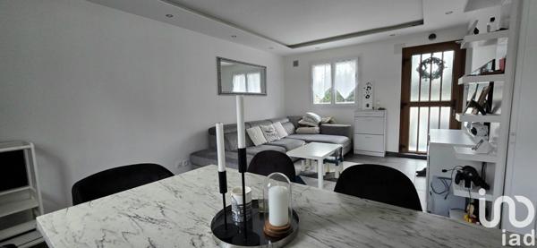 Maison 3 pièces de 75 m² à Vaujours (93410)