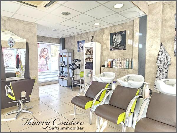 Salon de coiffure avec bail tous commerces.